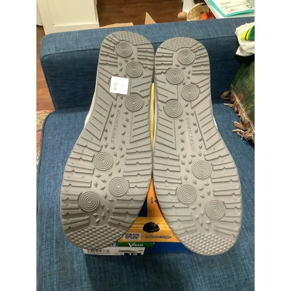 Skechers hands free